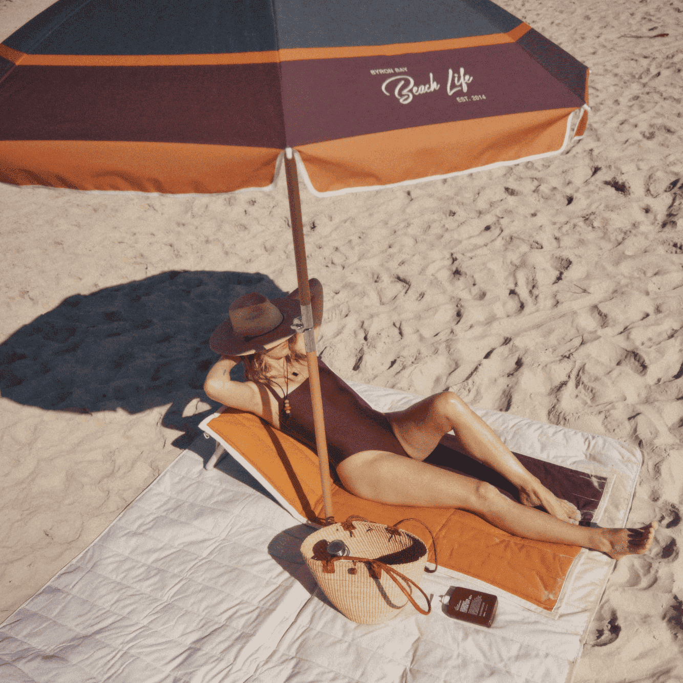 Beach Umbrella - BEACH UMBRELLA The Ember - Byron Bay Beach Life